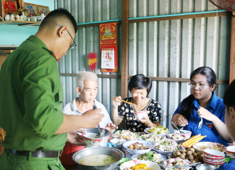 Lan tỏa giá trị nhân văn từ mô hình “Trái tim nhỏ” -0