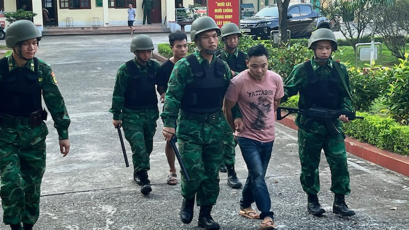 Triệt phá đường dây tổ chức cho người nước ngoài nhập cảnh trái phép vào Việt Nam để đưa sang Campuchia -0