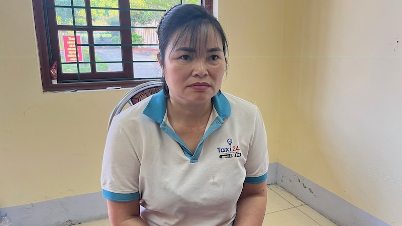 Triệt phá đường dây tổ chức cho người nước ngoài nhập cảnh trái phép vào Việt Nam để đưa sang Campuchia -2