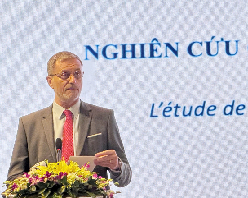 France partners with Hanoi to embellish and preserve values of Long Bien bridge -0