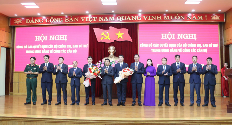 Thiếu tướng Nguyễn Hồng Phong giữ chức Phó Bí thư Thường trực Tỉnh ủy Thanh Hóa -0