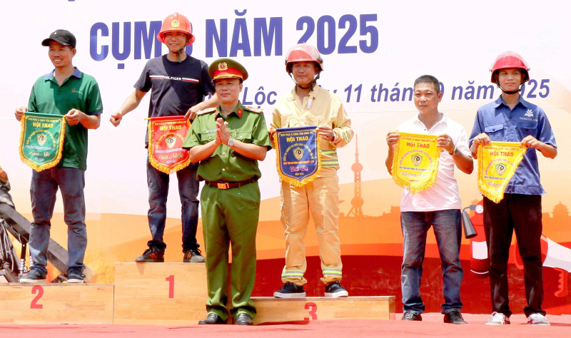 Hơn 1500 đội tuyển tham gia Hội thao nghiệp vụ chữa cháy, cứu nạn, cứu hộ -0