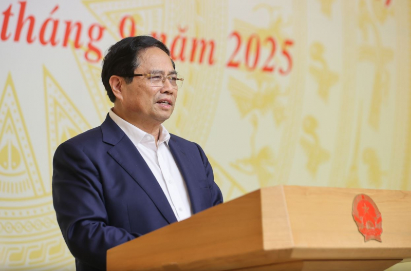 Thủ tướng: Bảo đảm giải ngân 100% vốn đầu tư công, nâng cao chất lượng và phát huy vai trò động lực tăng trưởng -0