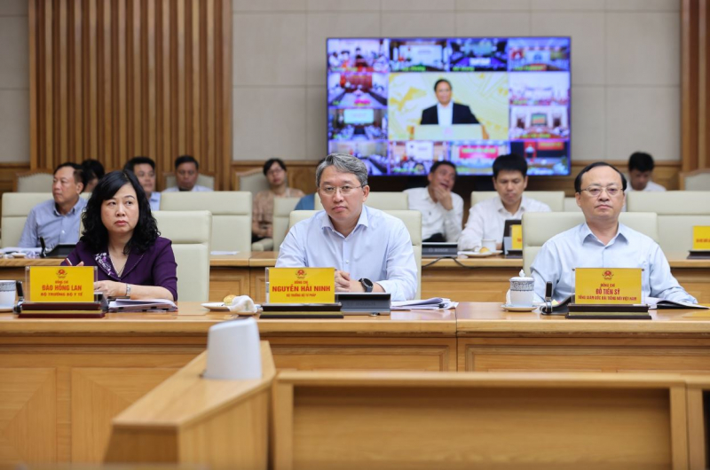 Thủ tướng: Bảo đảm giải ngân 100% vốn đầu tư công, nâng cao chất lượng và phát huy vai trò động lực tăng trưởng -0