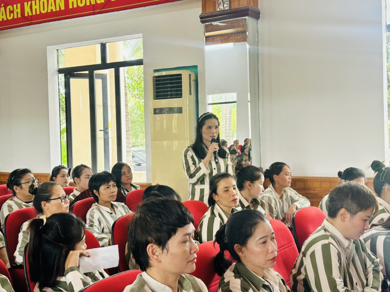 Tuyên truyền, tư vấn pháp luật cho các phạm nhân tại Trại giam Xuân Nguyên -0