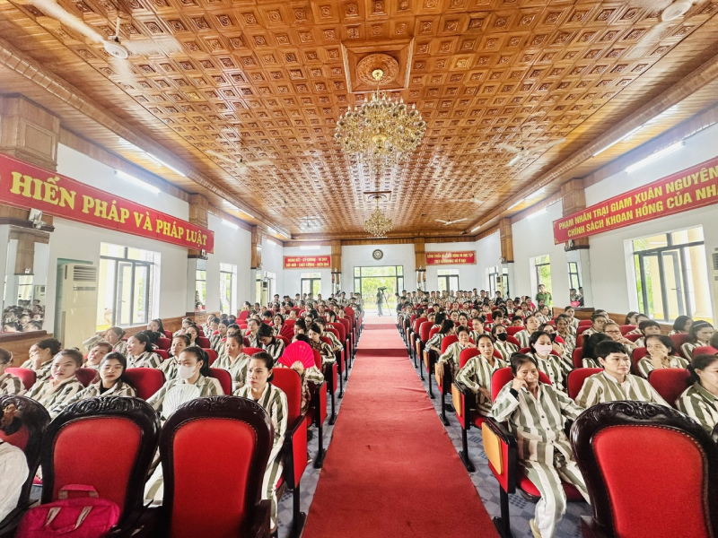 Tuyên truyền, tư vấn pháp luật cho các phạm nhân tại Trại giam Xuân Nguyên -0