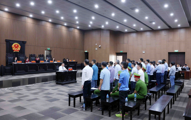 Cựu Phó Chủ nhiệm Văn phòng Quốc hội Phạm Thái Hà bị tuyên phạt 5 năm tù -0