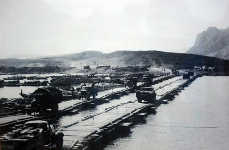 Những hồn thiêng bất từ bên dòng sông Long Đại -0