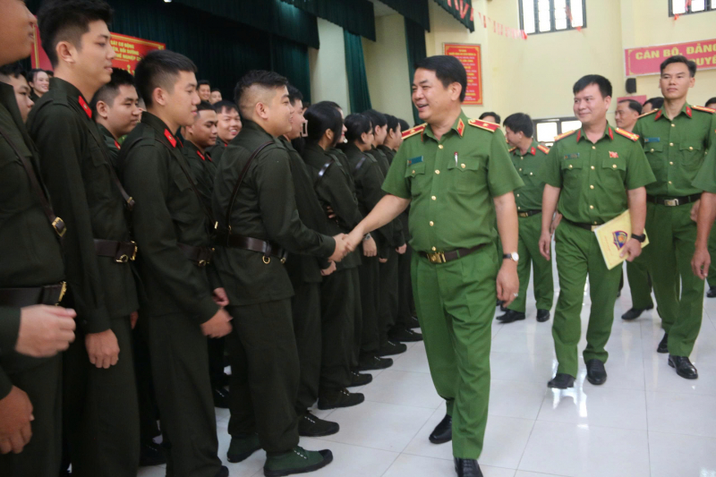 428 học viên văn bằng hai của Trường Đại học ANND và Đại học CSND tham gia huấn luyện đầu khoá -0