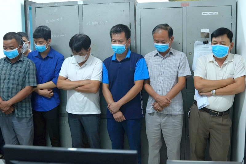 2 giám đốc và 32 đối tượng bị khởi tố vì lập hồ sơ khống và vi phạm quy định trong đấu thầu -0