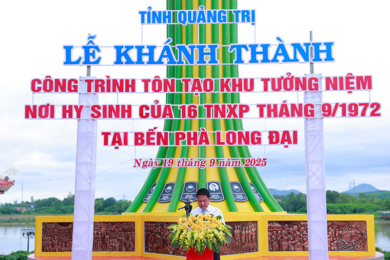 Khánh thành Khu tưởng niệm Thanh niên xung phong hy sinh tại bến phà Long Đại -0