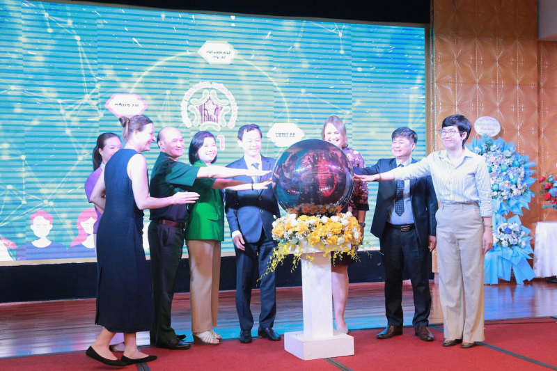 Khai trương Tổng đài điện thoại quốc gia về phòng, chống mua bán người 111 -0