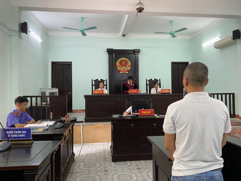 Mở dịch vụ massage để chứa mại dâm, chủ cơ sở và nhân viên lãnh án -0