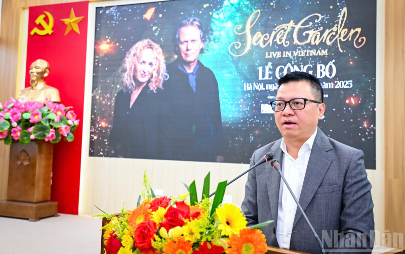 Secret Garden lần đầu biểu diễn tại Việt Nam trong khuôn khổ dự án “Good morning Vietnam” -0