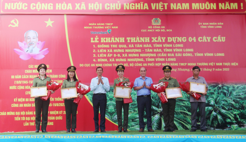 Khánh thành 4 cây cầu nông thôn Cục An ninh chính trị nội bộ phối hợp ngân hàng xây dựng -1