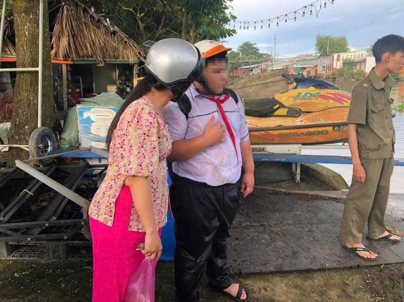 Nhân rộng hình ảnh dũng cảm cứu người của thành viên lực lượng an ninh cơ sở -0