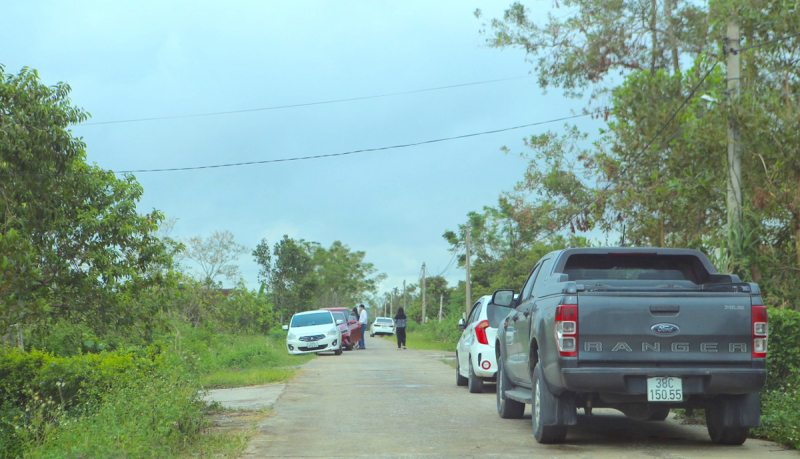 “Cò đất” náo loạn vùng quê, Công an vào cuộc -0