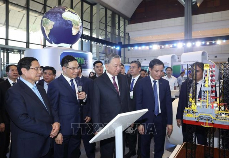 Tổng Bí thư dự Lễ kỷ niệm 50 năm Ngày thành lập Tập đoàn Công nghiệp - Năng lượng quốc gia Việt Nam -0