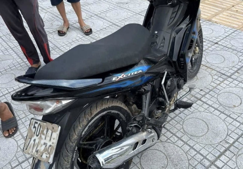 Truy xét 2 đối tượng trộm chó manh động cướp xe người dân để tẩu thoát -0