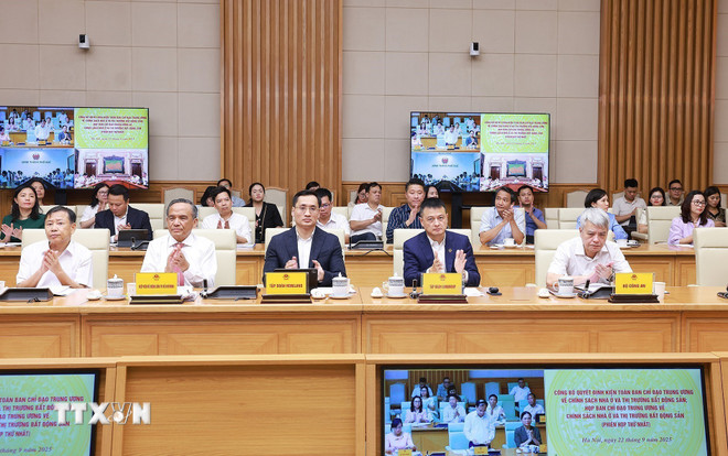 Thủ tướng: Phải trả lời được câu hỏi tại sao giá nhà chung cư lại cao và cao mãi -0