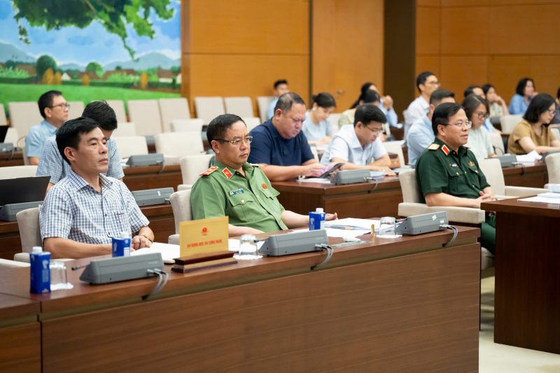 Xây dựng Luật sửa đổi, bổ sung một số điều của 10 luật có liên quan đến ANTT nhằm đáp ứng yêu cầu cấp bách của thực tiễn -0