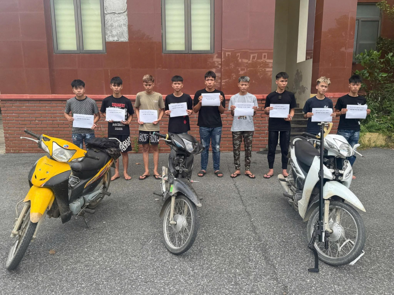 Mang hung khí đuổi đánh nhau  làm 3 người thương vong -0