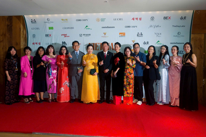 600 chuyên gia, nhà sản xuất, nghệ sĩ dự “Đêm Việt Nam - Vietnam Night” tại BIFF 2025 -0