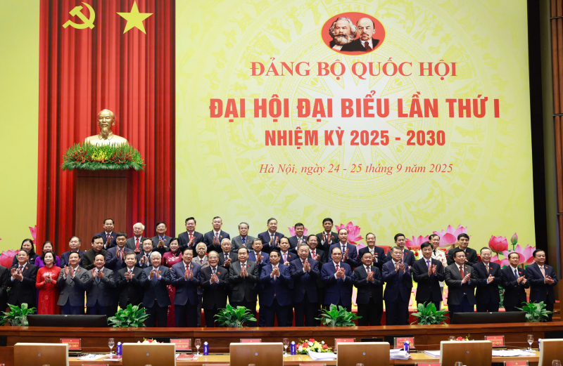 Đưa Quốc hội phát triển vững mạnh, là hiện thân sống động của ý chí và nguyện vọng của nhân dân -0