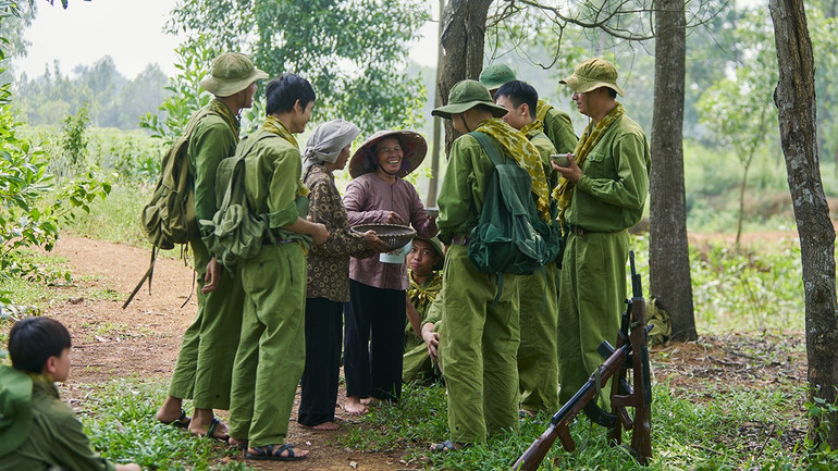c-nh trong phim lá thu g-i tuong lai.jpg -0