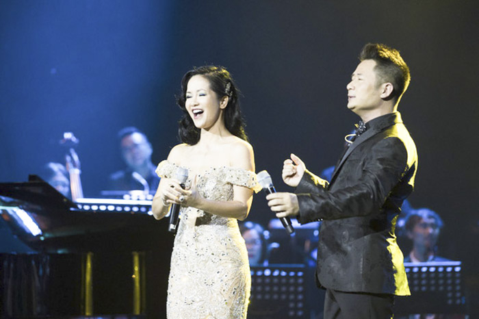 ca si h-ng nhung và b-ng ki-u trong _c-a s- âm nh-c s- 4 - ðánh th-c t-m xuân”.jpg -0