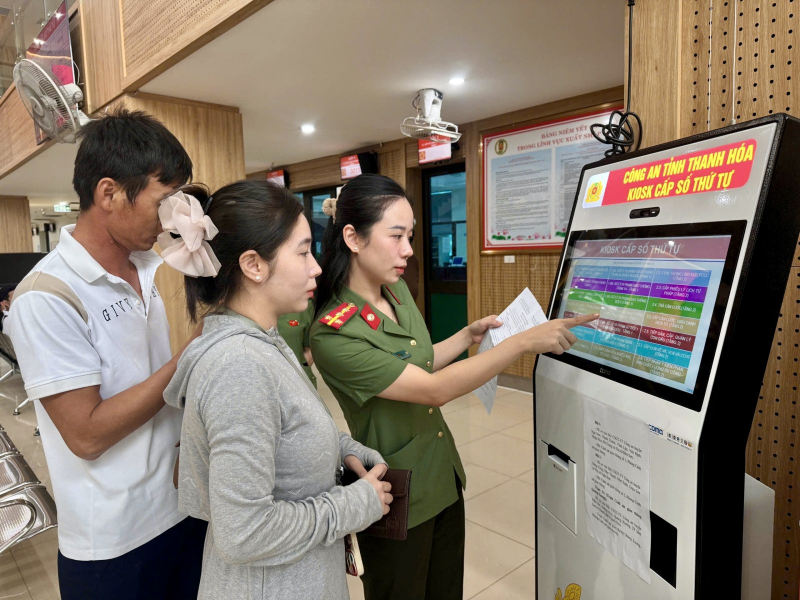 Công an Thanh Hoá rút ngắn thời gian xử lý hồ sơ trong lĩnh vực xuất nhập cảnh -0