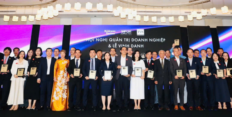 Bảo Việt tiếp tục được vinh danh trong Top 50 Công ty kinh doanh hiệu quả nhất Việt Nam 2025 -0