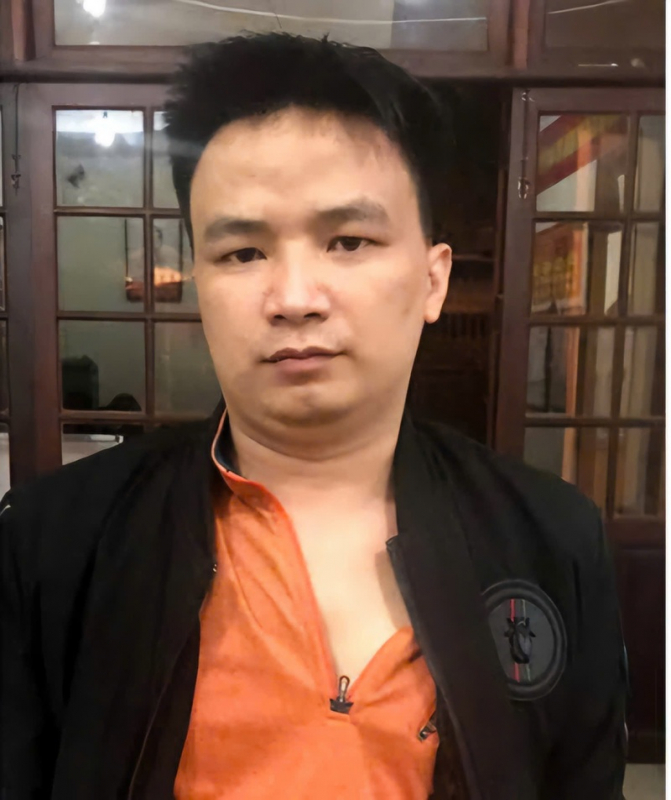 Giả nữ tuyển người mẫu, dùng ảnh, clip “tống tình” -0
