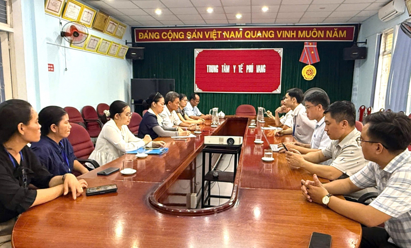 14 người nhập viện sau khi ăn bánh mì -0