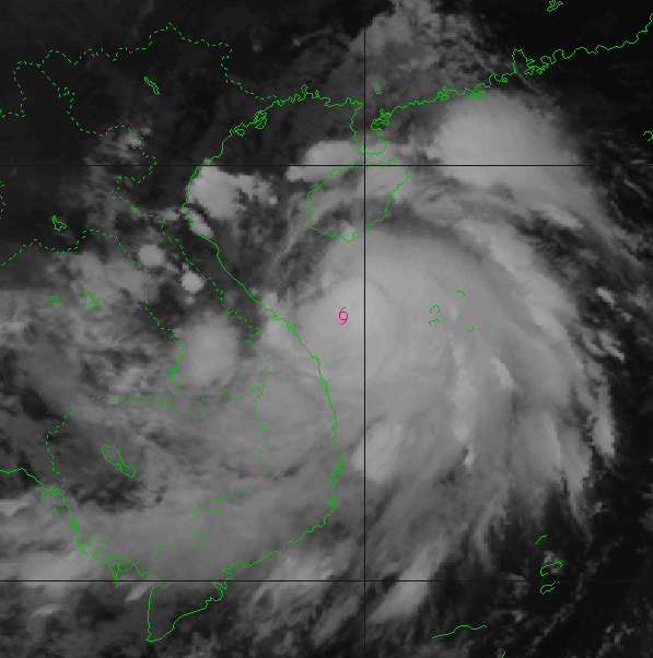Bão số 10 có thể giật cấp 16 trong những giờ tới, không để lũ chồng lũ -0