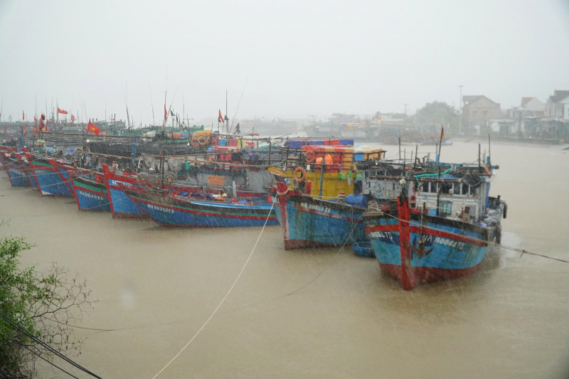 Lãnh đạo tỉnh Nghệ An kiểm tra, chỉ đạo công tác ứng phó bão số 10 tại cơ sở -0