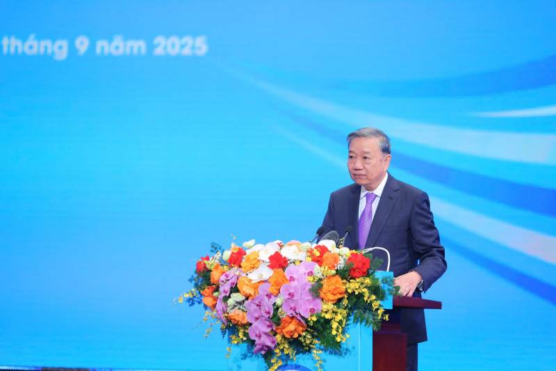 Tổng Bí Thư Tô Lâm tặng Bộ Khoa học và Công nghệ 10 chữ vàng: Tự chủ, trí tuệ, công nghệ đột phá, hội nhập -0