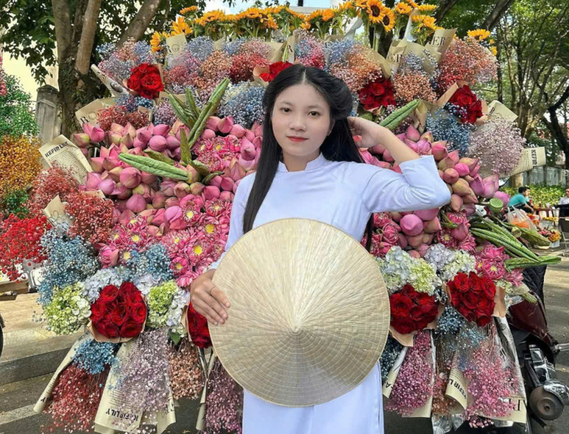 Công an vào cuộc vụ nữ sinh lớp 11 đột ngột “mất tích” -0