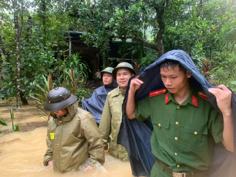 Tổng lực khắc phục hậu quả bão số 10 -0