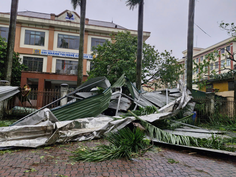 Bão số 10 gây thiệt hại nặng nề ở Nghệ An -0