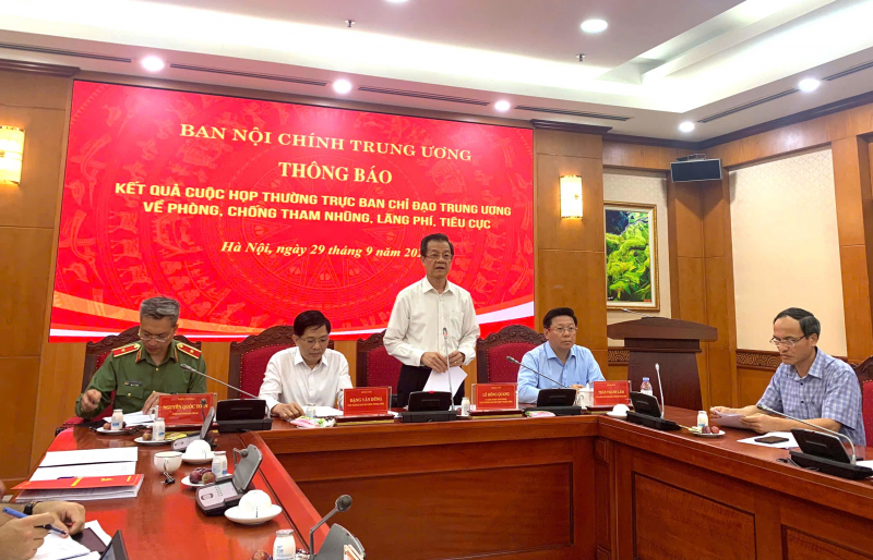 Gần 3 tháng, truy tố 470 vụ/1.296 bị can vi phạm về phòng, chống tham nhũng, lãng phí, tiêu cực -0