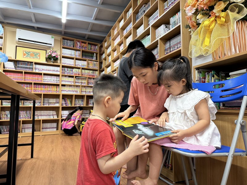 Độc đáo một xã có 2 thư viện -0