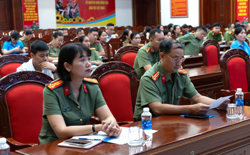 Bồi dưỡng kiến thức, kỹ năng cho cán bộ Công đoàn Công an nhân dân -0