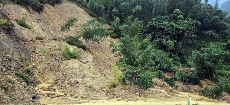 Nhiều hộ dân, trường học ở Cao Bằng ngập sâu do mưa lớn -0