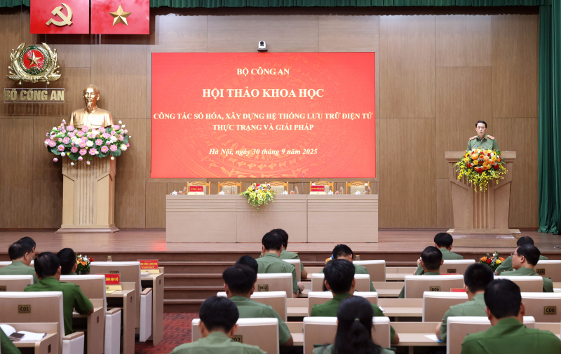 Đẩy mạnh số hóa, hiện đại hóa công tác lưu trữ trong CAND -0