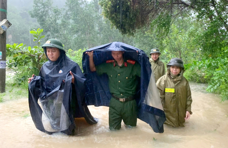 Pasca Badai No. 10, Warga Ha Tinh Berjuang Melawan Banjir -0