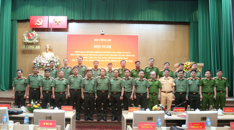 Bộ Công an tổ chức hội nghị triển khai chương trình hành động thực hiện Nghị quyết số 66-NQ/TW  -0