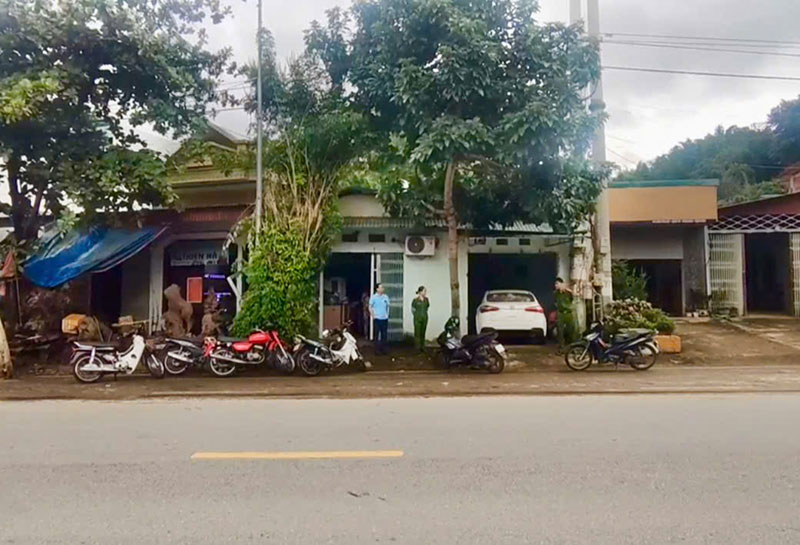 Khám xét nhà đối tượng liên quan hoạt động kêu gọi từ thiện không minh bạch -0