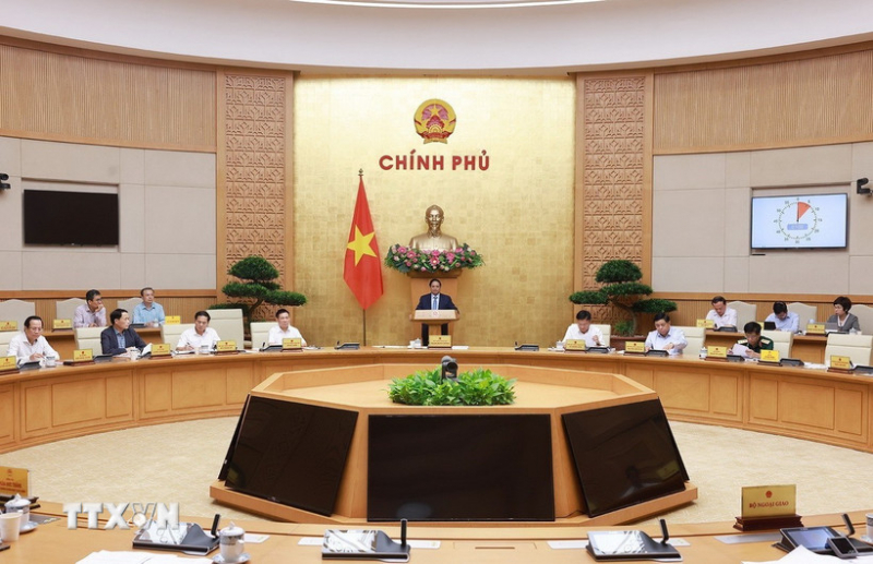 Thủ tướng: Chừng nào dân còn phàn nàn thì Chính phủ phải có giải pháp hiệu quả Thủ tướng Chính phủ Phạm Minh Chính chỉ rõ chừng nào người dân còn kêu ca, phàn nàn, chừng đó công việc của Chính phủ còn phải gian nan, vất vả, phải có giải pháp hiệu quả. -0