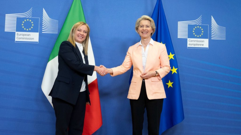Italy thay đổi chính trị châu Âu -1